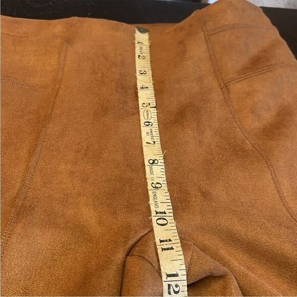 SPANX Faux Suede Leggings Women’s Rich Caramel Activewear Shape wear Size L EUC - Picture 7 of 9
